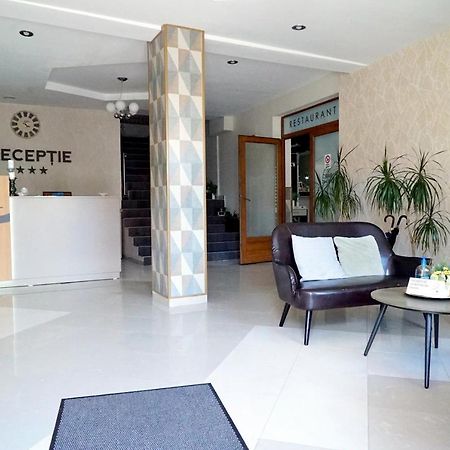 Pensiunea Central Reghin Zewnętrze zdjęcie